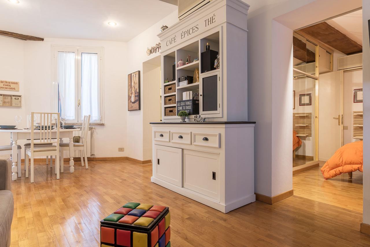 Penthouse With Terrace In The Heart Of * Rom