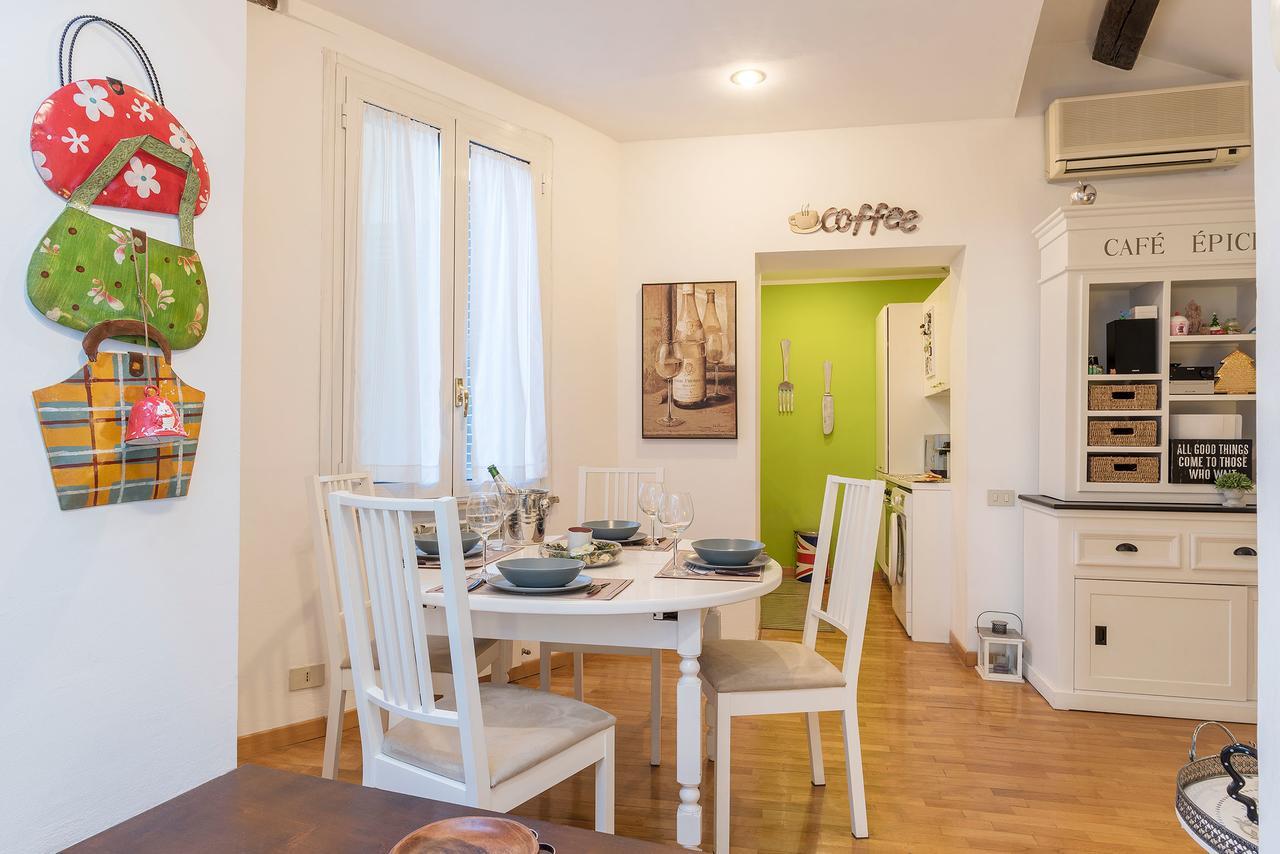 Apartment Penthouse With Terrace In The Heart Of Rome