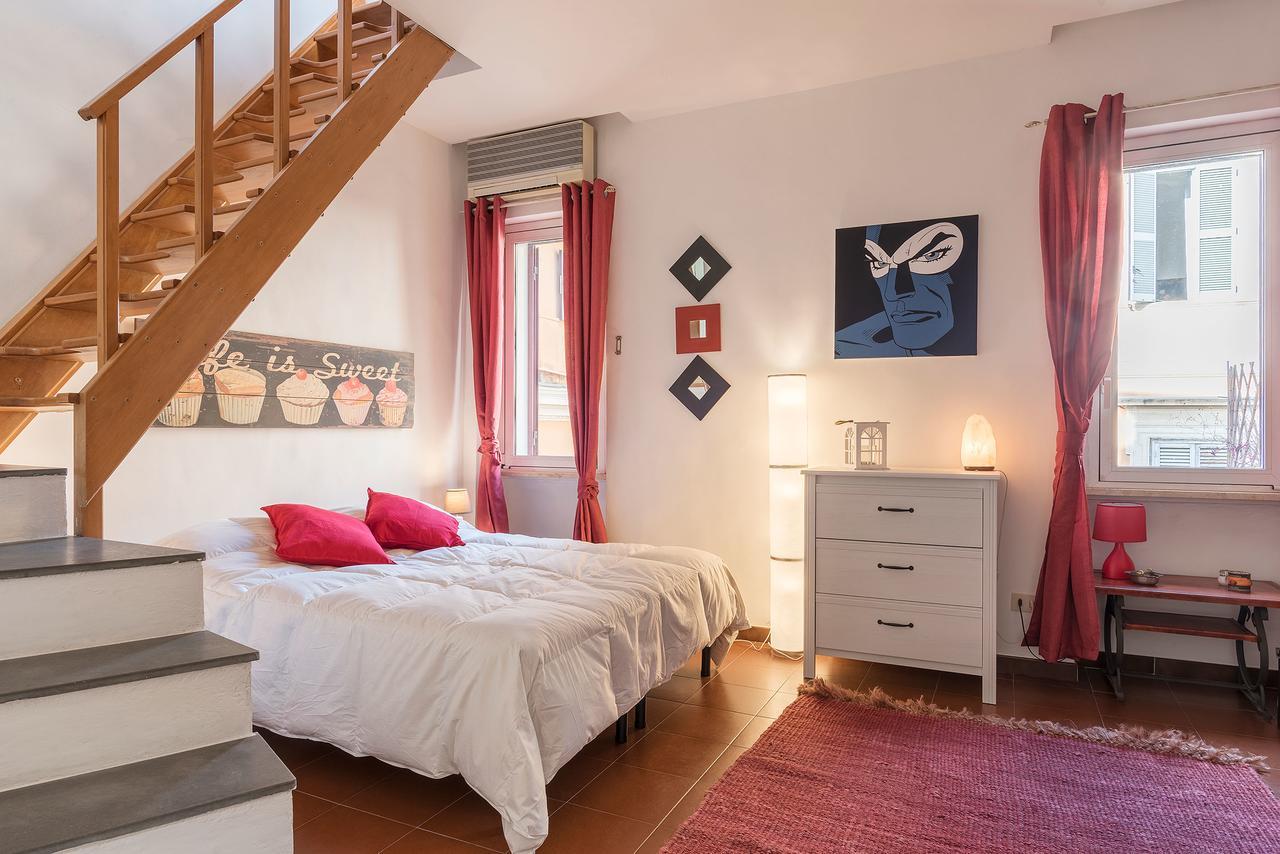 Penthouse With Terrace In The Heart Of * Rom